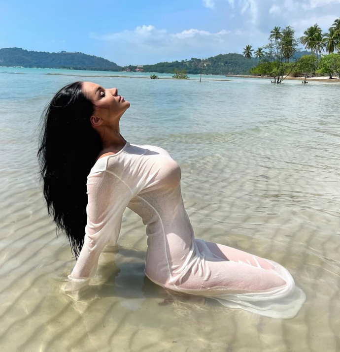 Andrea Pomeje se ukázala v přiléhavém oblečení. 