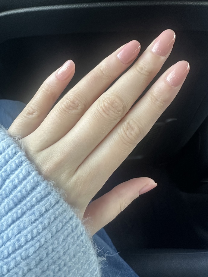 Hitem budou i broskvové a korálové tóny.