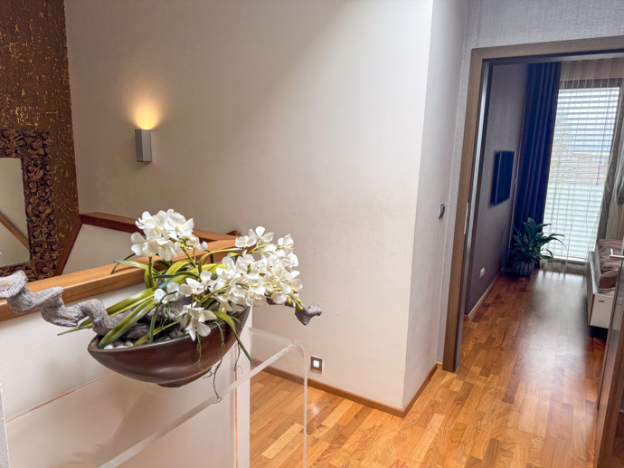 Ani zde nechybí nové dekorace. 