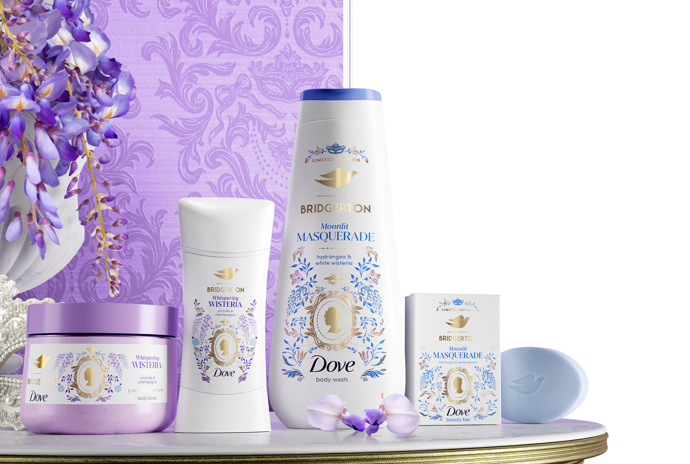 Do Česka se bohužel nedostane, ale v zahraničí spustila svou limitovanou kolekci inspirovanou seriálem Bridgertonovi i značka Dove.