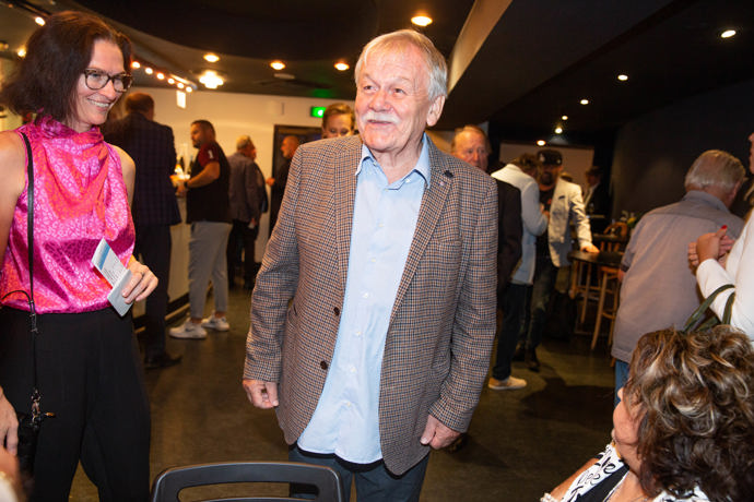 Kdysi se "dvořil" Dádě Patrasové. Když souhlasila s pozváním na rande, vypařil se.