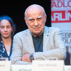 Minulý rok nazpíval pro Netflix Jožina z bažin v rámci traileru na seriál Wednesday.