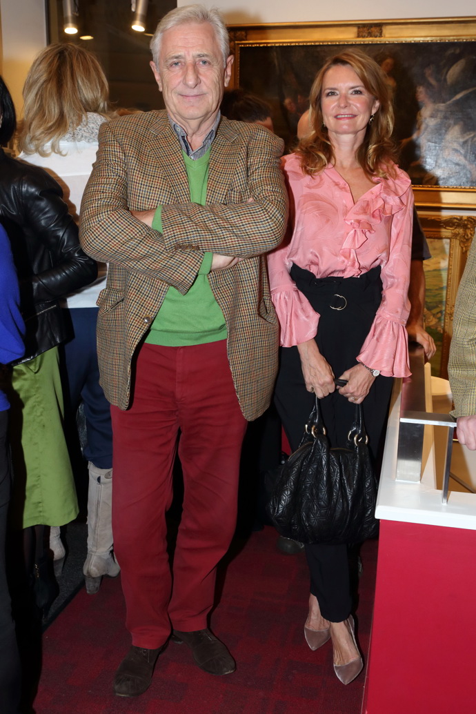 Hana Heřmánková i její zesnulý manžel, legendární herec Karel Heřmánek, si vždy libovali v barevných outfitech. Hana Heřmánková také ráda nosí originální halenky.