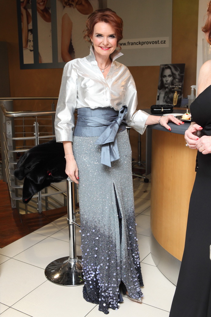 U slavnostnějších modelů je potřeba si dát pozor na vyváženost lesku materiálů. 