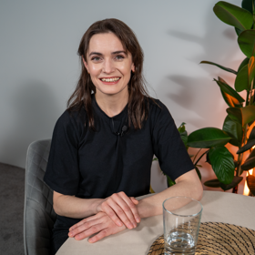 Herečka Sarah Haváčová navštívila talkshow Na kafeečko. 