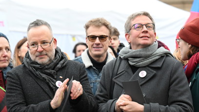 FOTO: Aleš Cibulka a Michal Jagelka si demonstraci užívají.