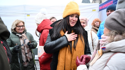 FOTO: Jitka Čvančarová s fanoušky.