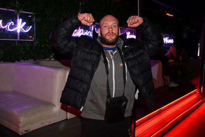 Rendys  na závěrečné tiskové konferenci Clashe 15.