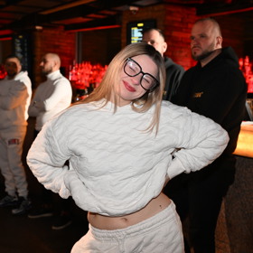 Krásná Dominika Elischerová alias Mína.