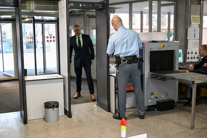 Jan Souček u Obvodního soudu pro Prahu 4.