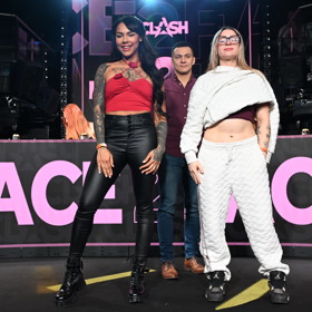 Angie a Mína vypadají odhodlaně.