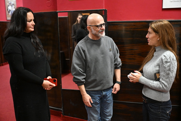 Debata umělců a exministryně.