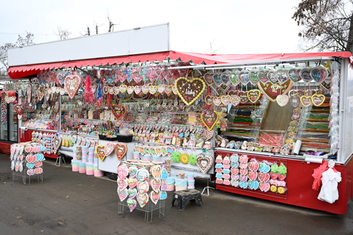 Není nouze ani o perníky a různé sladkosti. 