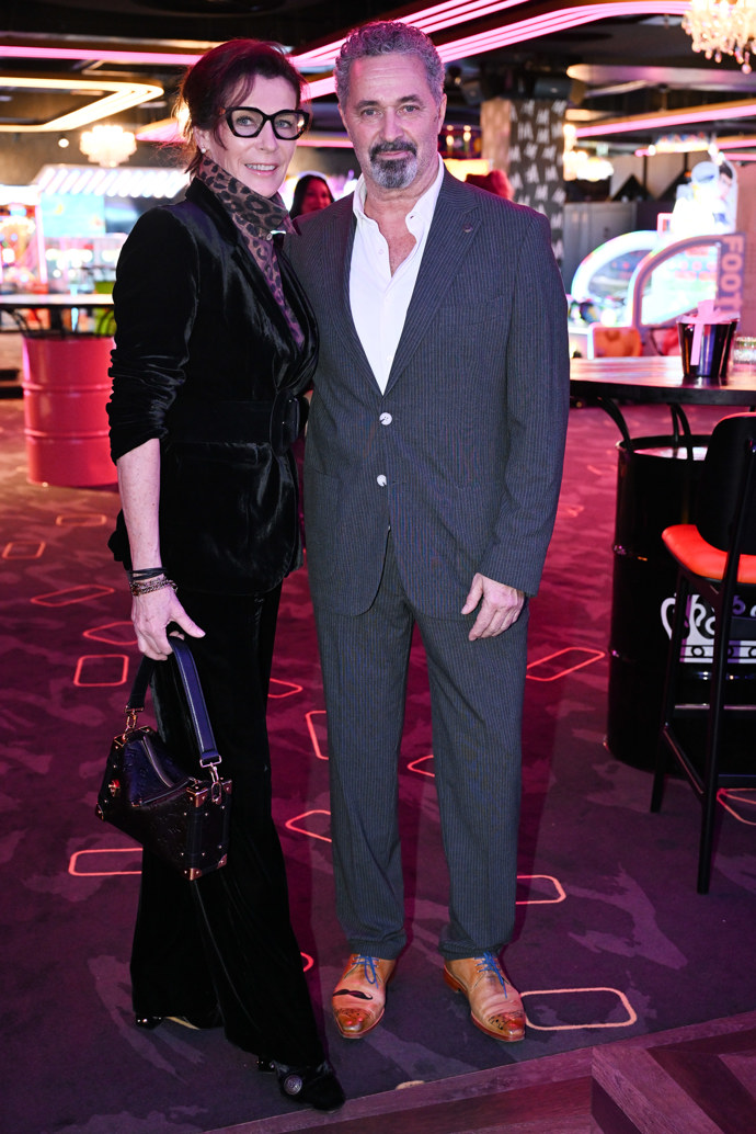 Daniela říká, že parfém jejího manžela jí buď voní, nebo nevoní, nic mezi tím. 