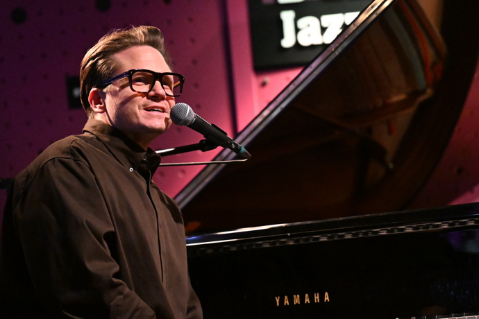 Ondřej Brzobohatý zahrál na koncertu pro Súdán.