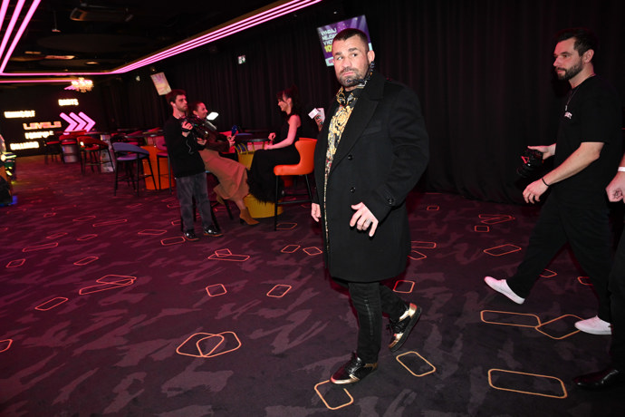 Bijec Karlos Vémola.