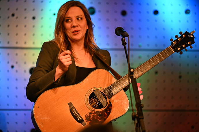 Aneta Langerová zazpívala na koncertu pro Súdán.