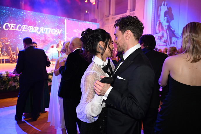 Miroslav Dubovický se Sarah Vu při tanci.