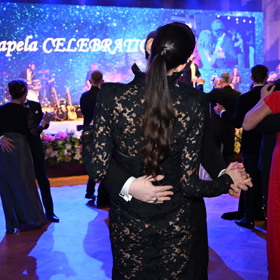 Petr Kolečko a Aneta Vignerová během tance. 