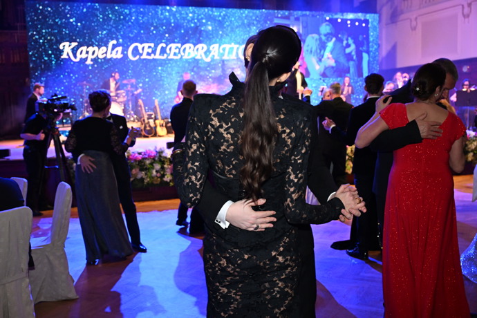 Petr Kolečko a Aneta Vignerová během tance. 