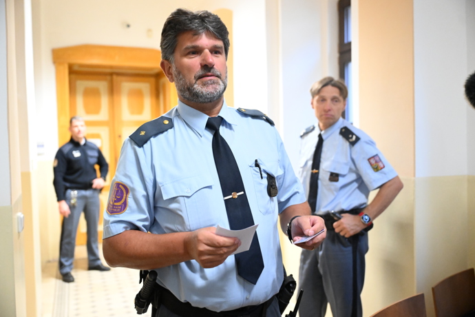 Nechyběly ani bezpečnostní složky. 