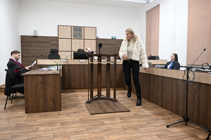 Obžalovaný měl týrat i svou bývalou partnerku. 