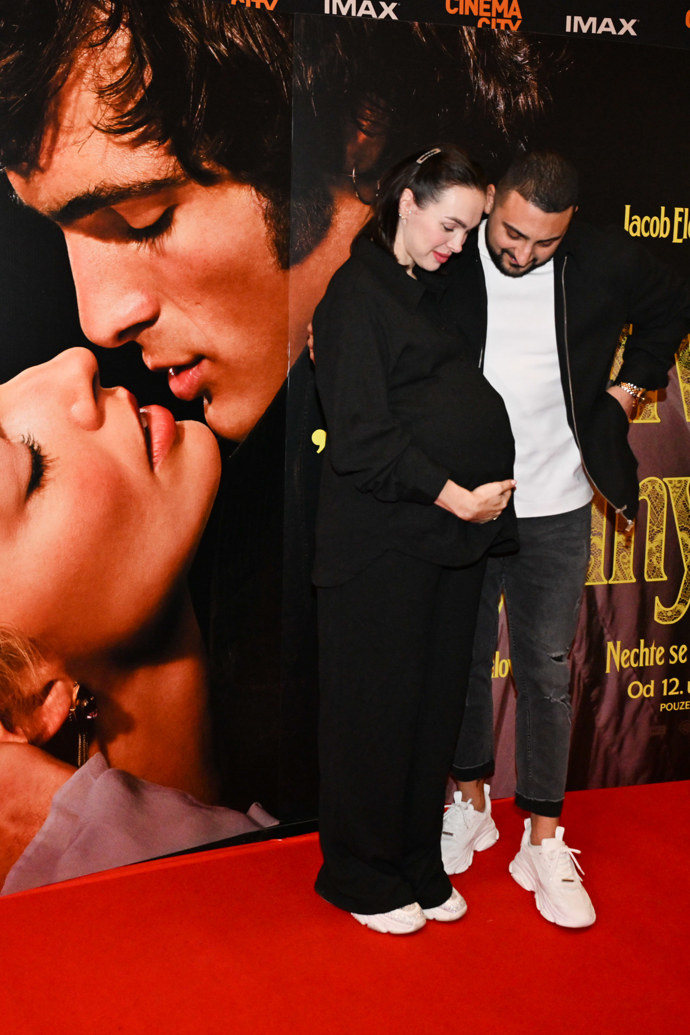 Kamila Nývltová a Eddie Ramadanem se brzy dočkají dvojčátek. 