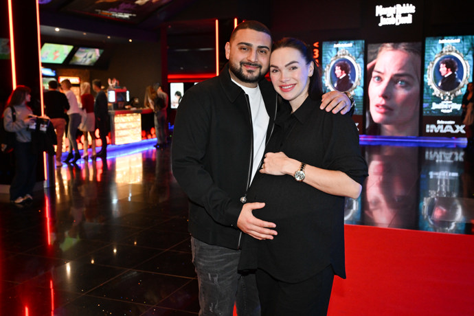 Kamila Nývltová už má velké bříško.