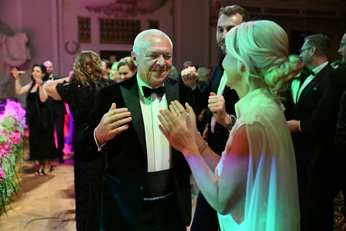 Český ples přinesl zajímavé momenty. 