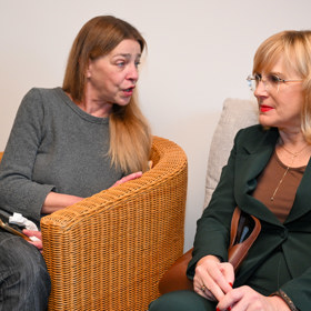 Společně si měly o čem povídat. Podle Lucie jisté věci mezi nebem a zemí existují. 