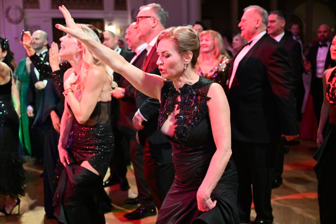 Český ples byl poměrně divoký. 