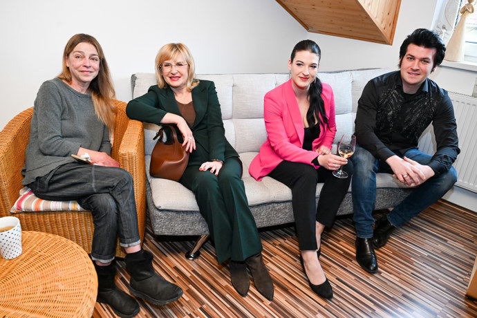 Lucie Zedníčková přitom na klasický výklad karet nechodí - není jeho příznivkyní.