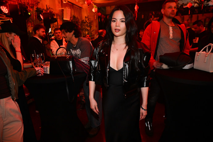 Yenifer Cao poprvé od tragické události ve společnosti. 