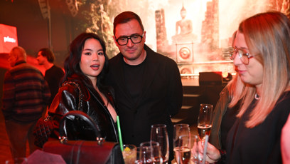 FOTO: Yenifer Cao dorazila na premiéru prvního dílu Asia Express s partnerem.