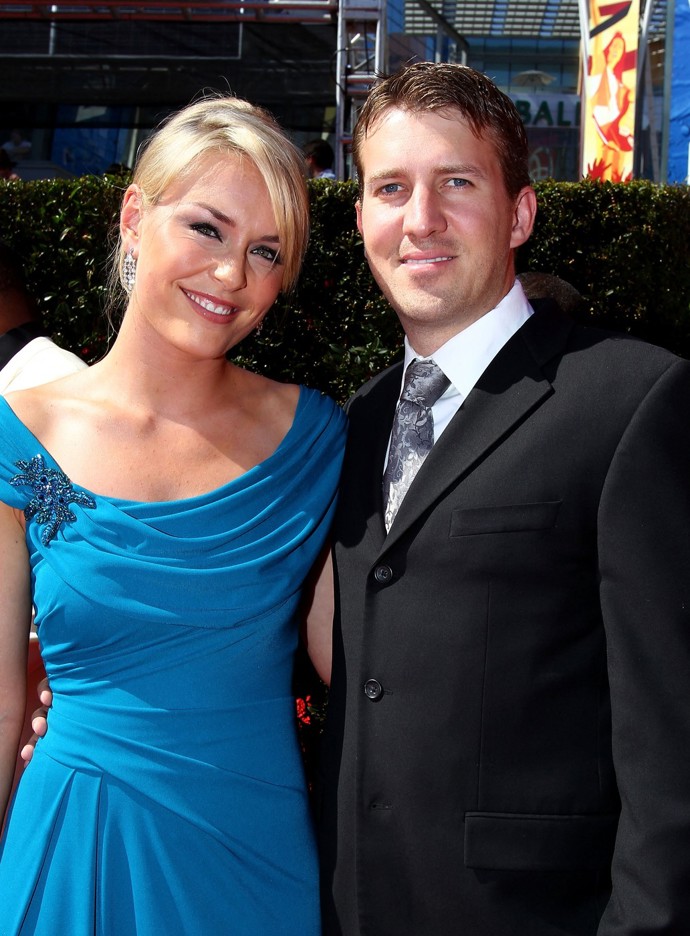 Lindsey Vonn je nejen - vedle Mickaely Shiffrin - nejlepší americkou sjezdařkou historie, ale také vyhledávanou modelkou a celebritou. Proslula i značně bouřlivým soukromým životem. Vdaná byla pouze jednou, za bývalého lyžaře Thomase Vonna (na snímku), jehož příjmení nosí i po rozvodu.