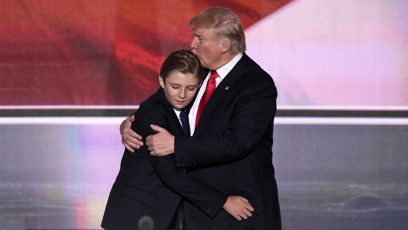 FOTO: Donald Trump a Barron Trump.