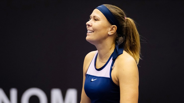 Lucie Hradecká je bývalá česká profesionální tenistka, která se na okruzích ITF a WTA Tour pohybovala mezi lety 2002 až 2022. Spolu s Andreou Hlaváčkovou vyhrála ženskou čtyřhru na French Open 2011 a US Open 2013. Obě se také probojovaly do finále Wimbledonu 2012