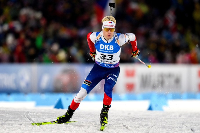 Tomáš Mikyska se pro biatlon definitivně rozhodl ve dvanácti letech, do té doby ho víc bavil fotbal. Přebíhání z tréninku na trénink už ale bylo neúnosné.