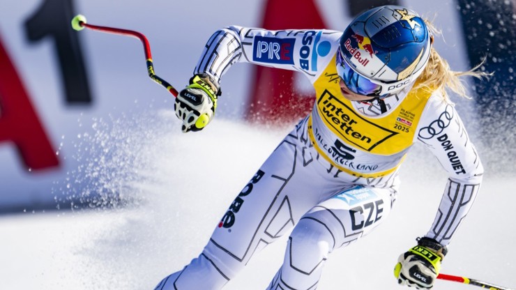 Ester Ledecká neskutečně válí na lyžích i na prkně