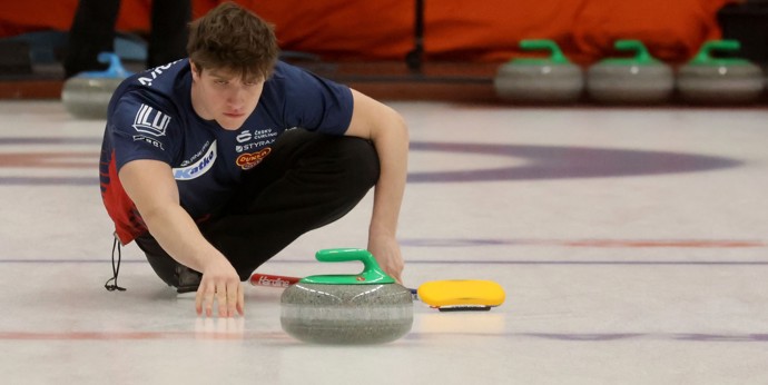 Curling je nejen o fyzické kondici, ale také koncentraci, logickém myšlení a přesnosti. To jsou vlastnosti, které Vít piluje i na ČVUT.