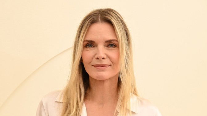 Michelle Pfeiffer v 67 letech vypadá mladší než kdy dřív: Odborníci odhalují její téměř neviditelné úpravy