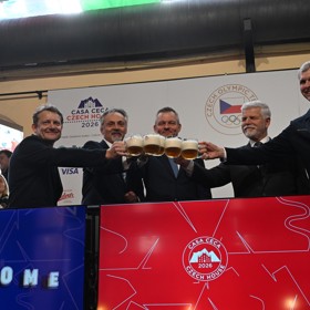 Petr Pavel dorazil do Milána, kde otevřel český dům.