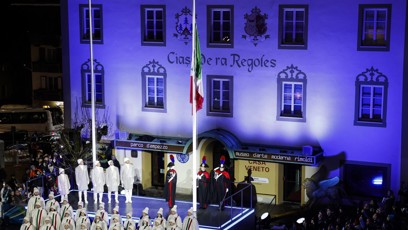 FOTO: Ceremoniály probíhaly hned na několika místech v severní Itálii.