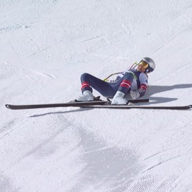 Lindsey Vonn utrpěla komplikovanou zlomeninu holenní kosti.