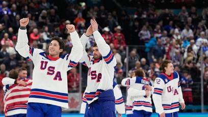 FOTO: Američtí hokejisté se radovali z výhry.