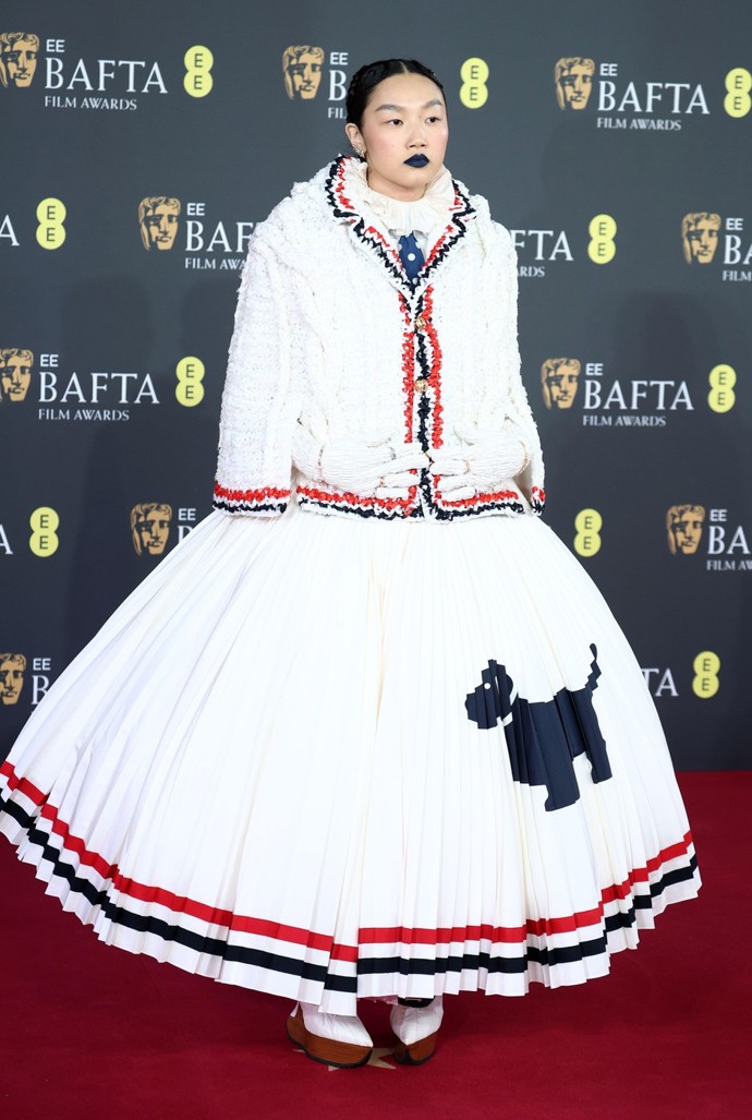Zpěvačka Audrey Nuna na cenách BAFTA.