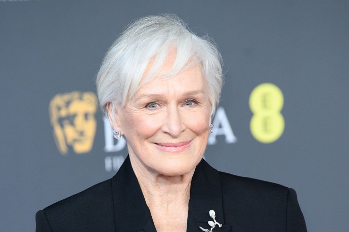 Herečka Glenn Close vyrůstala v sektě, i proto si prý nedokázala najít stálého partnera. Vidět jste ji mohli ve 101 dalmatinech, Světu podle Garpa nebo Osudové přitažlivosti.