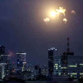 Aktuálně ale čelí výbuchům v Dubaji.