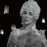 Jejím osudovým mužem se stal režisér Ján Roháč, kterého poznala až poté, co se přesunula do Prahy a působila zde v divadle Rokoko.