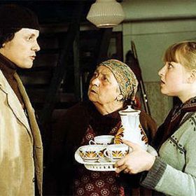 snímek z filmu Křtiny (Svatopluk Skopal, Vlastimila Vlková, Kateřina Chárová)